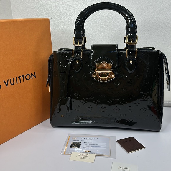 Louis Vuitton Handbags - Louis Vuitton Vernis Melrose Avenue bag